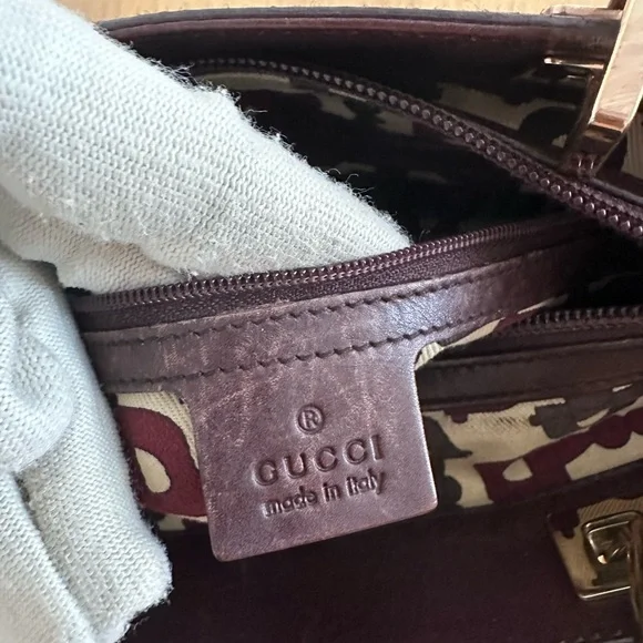Gucci Guccissima Small Tote Bag - Picture 12 of 17